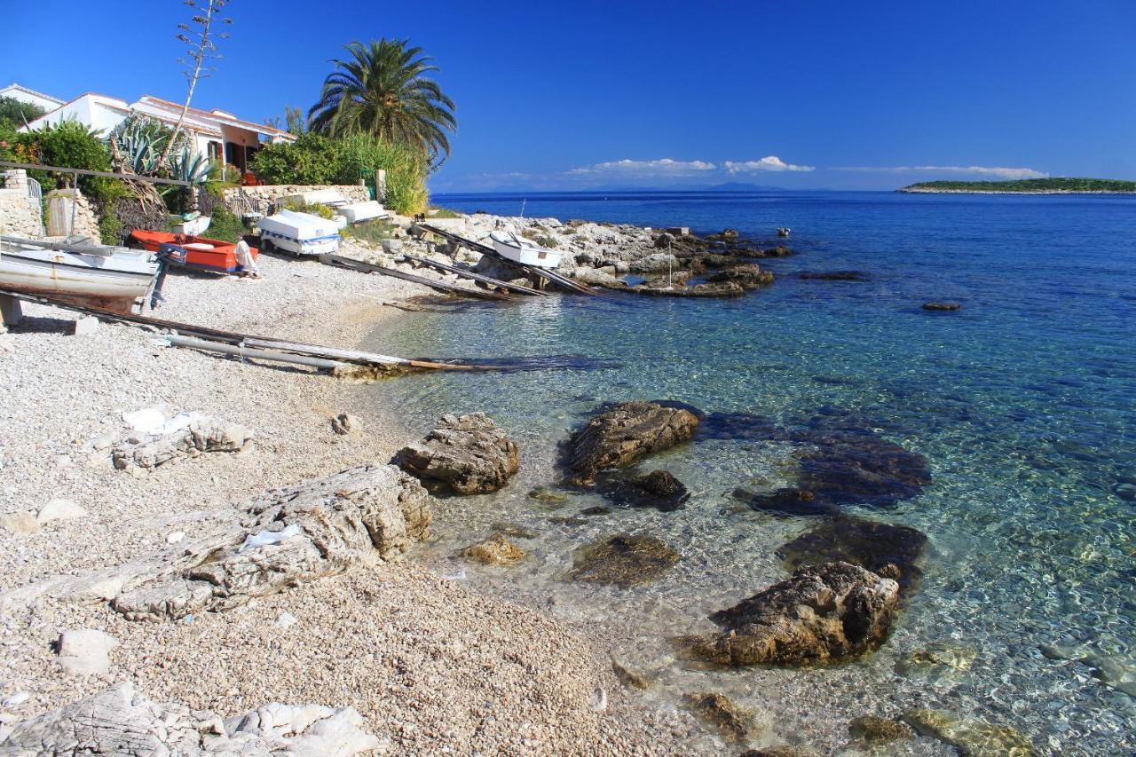 Apartments By The Sea Milna, Vis - 8896 Exterior photo