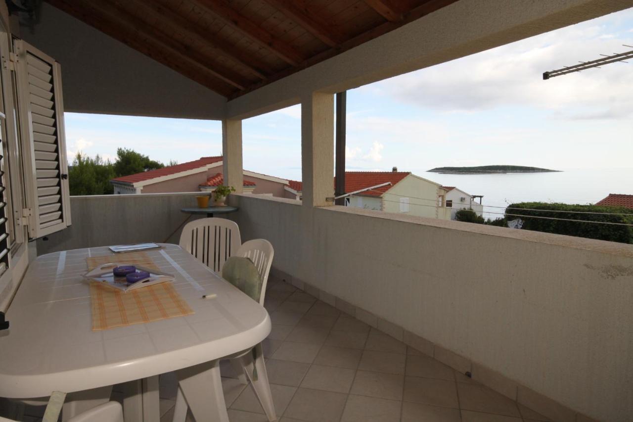 Apartments By The Sea Milna, Vis - 8896 Exterior photo